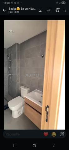 Location studio vide neuf - 2
