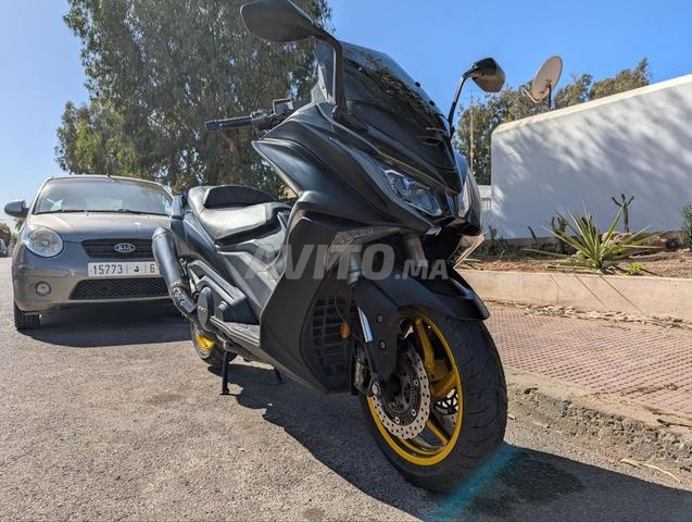 سكوتر كيمكو AK 550 - 2