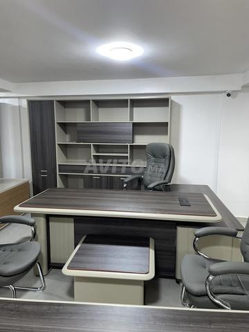 🚨 Offre spéciale sur les bureaux importés - 2