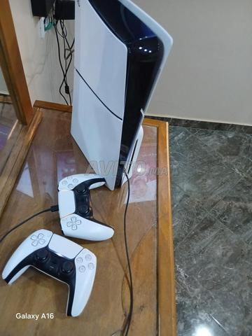 جديد مع 2 كابلات أصلية