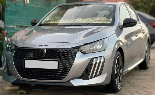 Peugeot 208 Diesel Manuelle 2024 à Casablanca