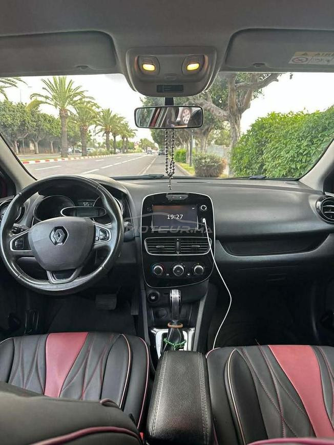 clio 4 en très bonne état 