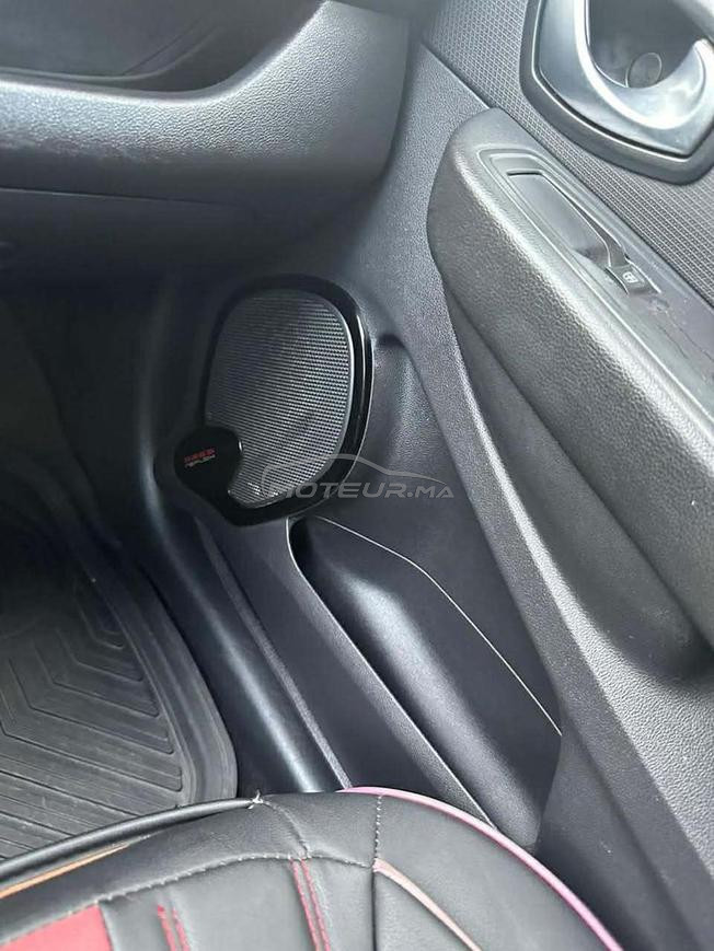 clio 4 en très bonne état 