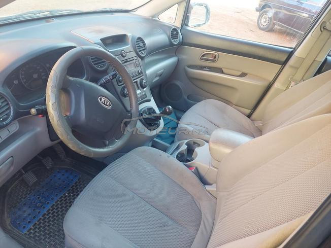 kia carens