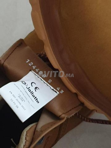 CHAUSSURES DE SÉCURITÉ