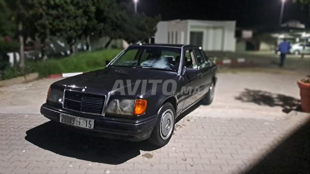 Mercedes-Benz 250 modèle 1987 dédouanée 1997 - 2