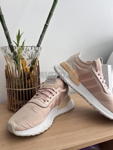 Chaussures élégantes rose adidas - 2