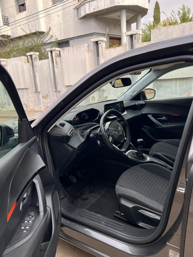 je mets en ma voiture 