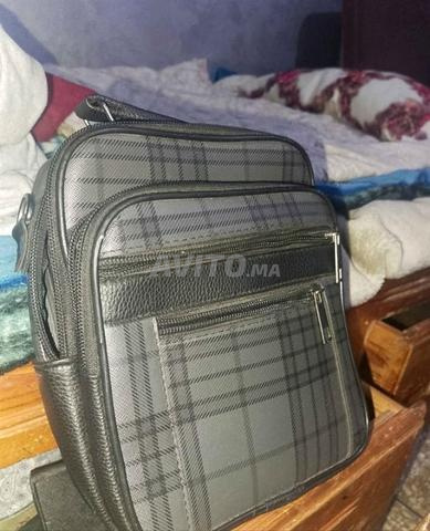 حقيبة رجالية أنيقة مصنوعة في تركيا