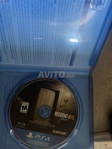 CD Resident Evil 7 (Biohazard) pour PS4 et PS5 - 2