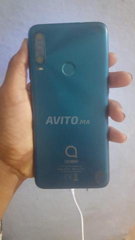 Alcatel 3X 4GB 64GB légèrement cassé Prix négociable - 2