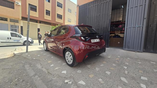 TOYOTA YARIS HYBRIDE 