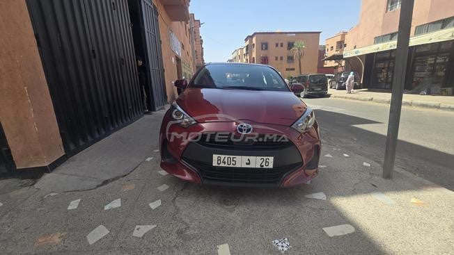 TOYOTA YARIS HYBRIDE 