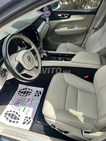 Volvo XC60 Diesel Automatique 2018 à Tanger - 2
