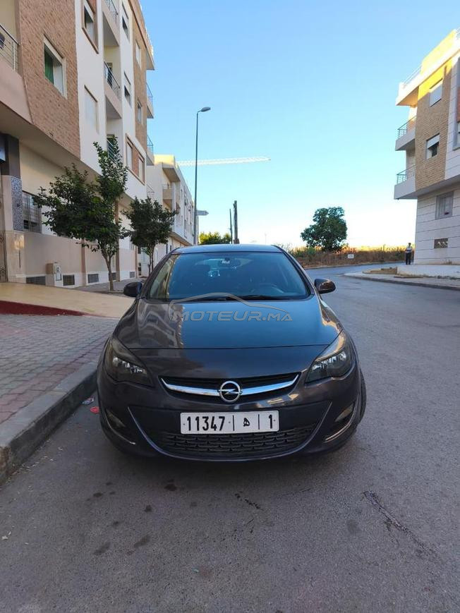 Opel Astra Diesel Manuelle 2015 à Rabat