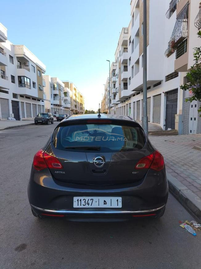 Opel Astra Diesel Manuelle 2015 à Rabat