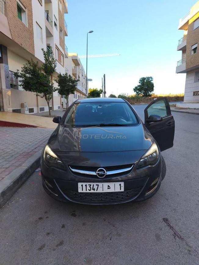 Opel Astra Diesel Manuelle 2015 à Rabat