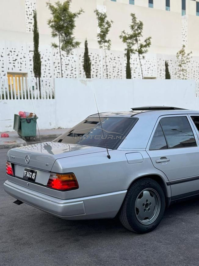 Mercedes E 260 