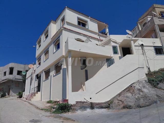 Maison à vendre composée de 5 appartements - 2