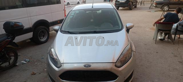 Ford Fiesta Diesel Automatique 2016 à Guelmim - 2