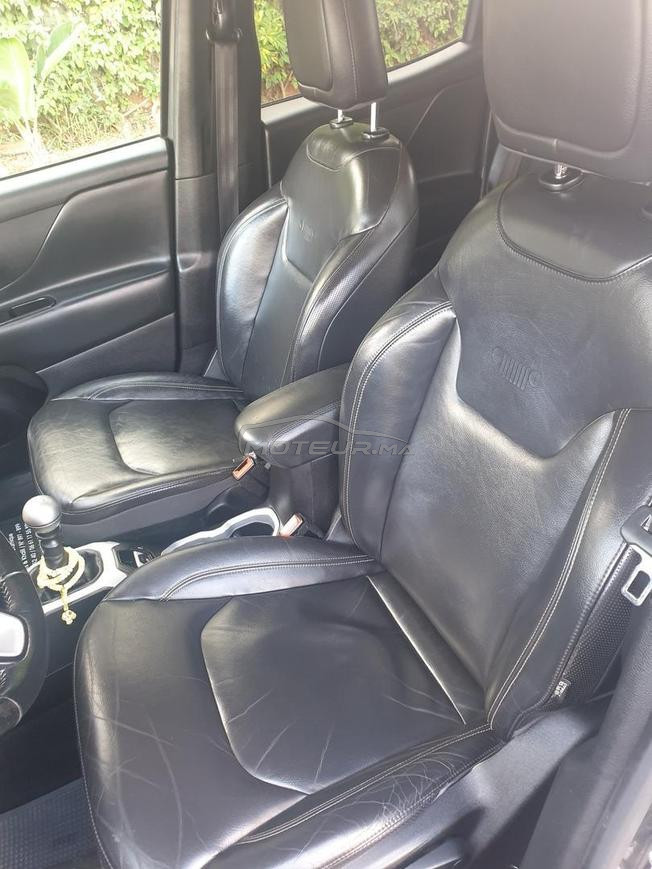 jeep Renegade Limited 1er main 