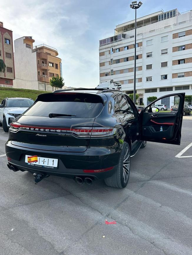 porshe Macan