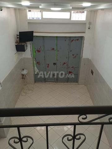 Local aménagé à vendre avec eau et électricité - 2