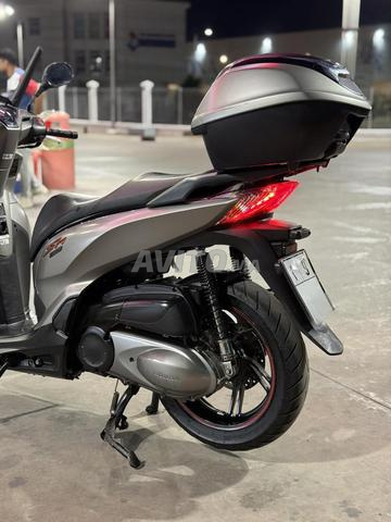 SH 300i SMART - 2