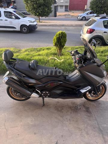 Tmax 530 Édition BlackMax - 2