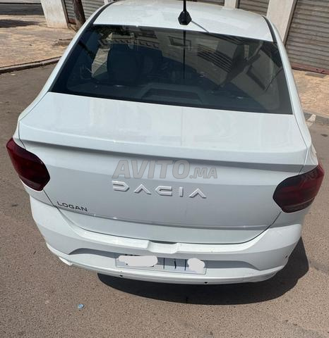 Dacia Logan Diesel Manuelle 2024 à Agadir - 2