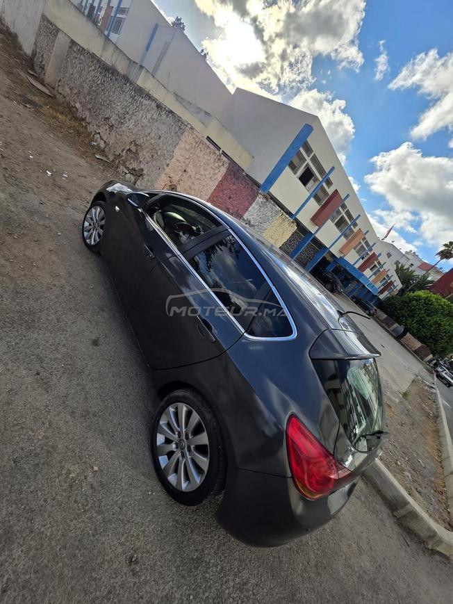 opel astra j2011 très bon état 