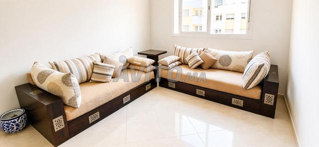 Salon marocain moderne en très bon état