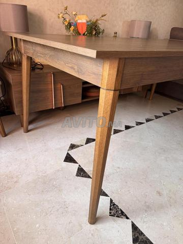 Table à manger KITEA CARPINUS neuve – 2 100 DH - 2