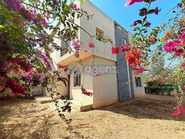 CMN-HA-1749 - Villa à vendre à Oulfa - 2