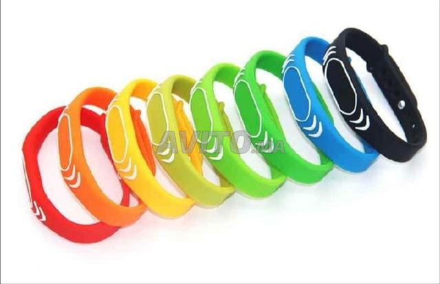 Lecteur RFID avec 5 bracelets - 2