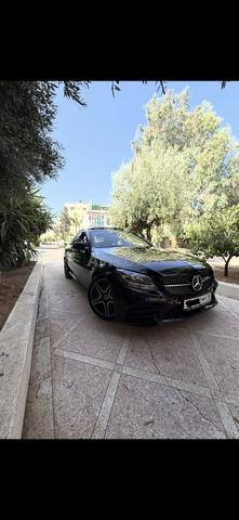 مرسيدس C220d AMG Line 2019 Triple Black - 2