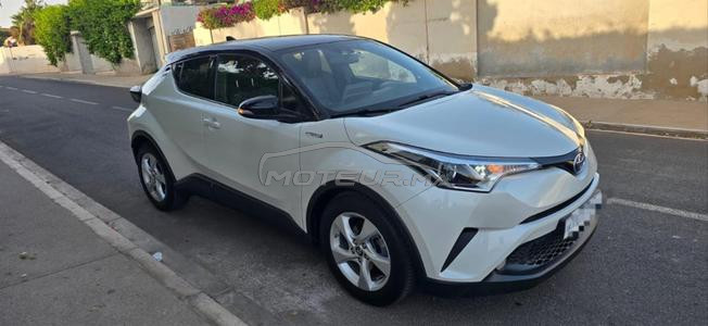 Toyota C-HR Hybride Premiére main 2019 