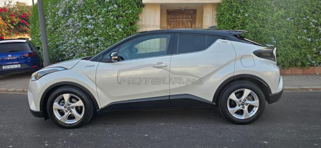 Toyota C-HR Hybride Premiére main 2019 