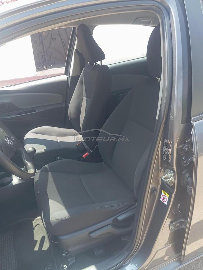 yaris (1er main) km (49 000)