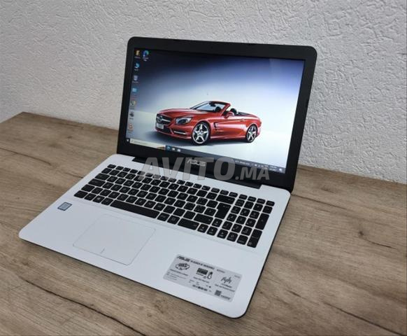 أسوس i7 الجيل السادس رام 8 قرص SSD شاشة 15
