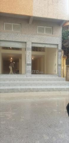 أعرض للبيع محل تجاري 160 متر مربع - 2
