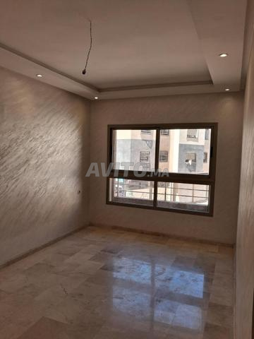 Appartement à louer 79m² à Victoria Bouskoura - 2