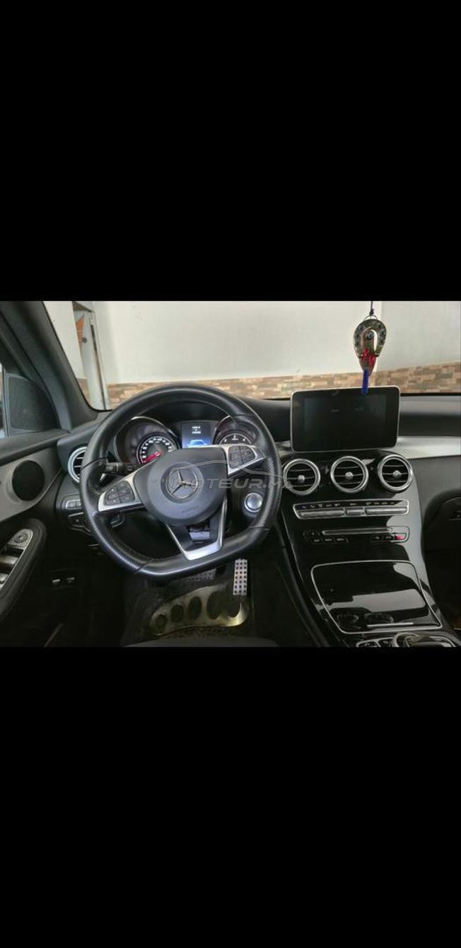 Mercedes-Benz 220 Diesel Automatique 2017 à Settat
