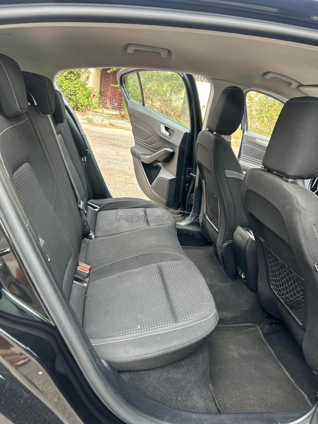 ford focus 2022 automatique 