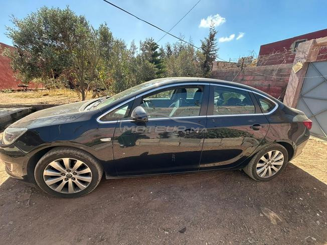 Opel Astra j cosmos berline mazout model 2014