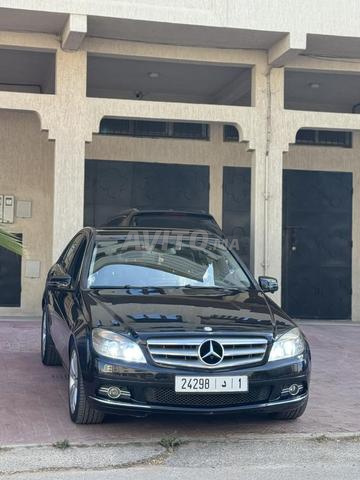 Mercedes-Benz 220 Diesel Automatique 2011 à Temara - 2