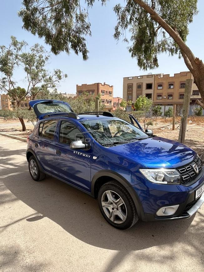À vendre voiture Dacia diesel d’occasion 