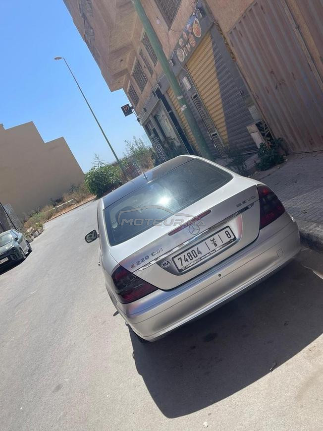 vendre Mercedes benz E220 d .