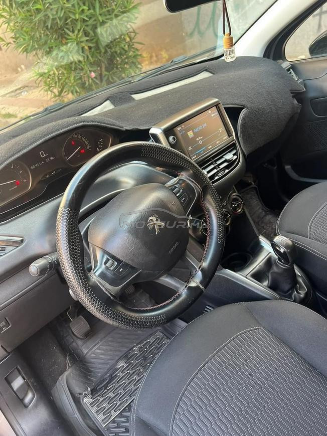Peugeot 208 Diesel Manuelle 2018/12 à Casablanca