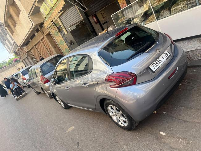 Peugeot 208 Diesel Manuelle 2018/12 à Casablanca